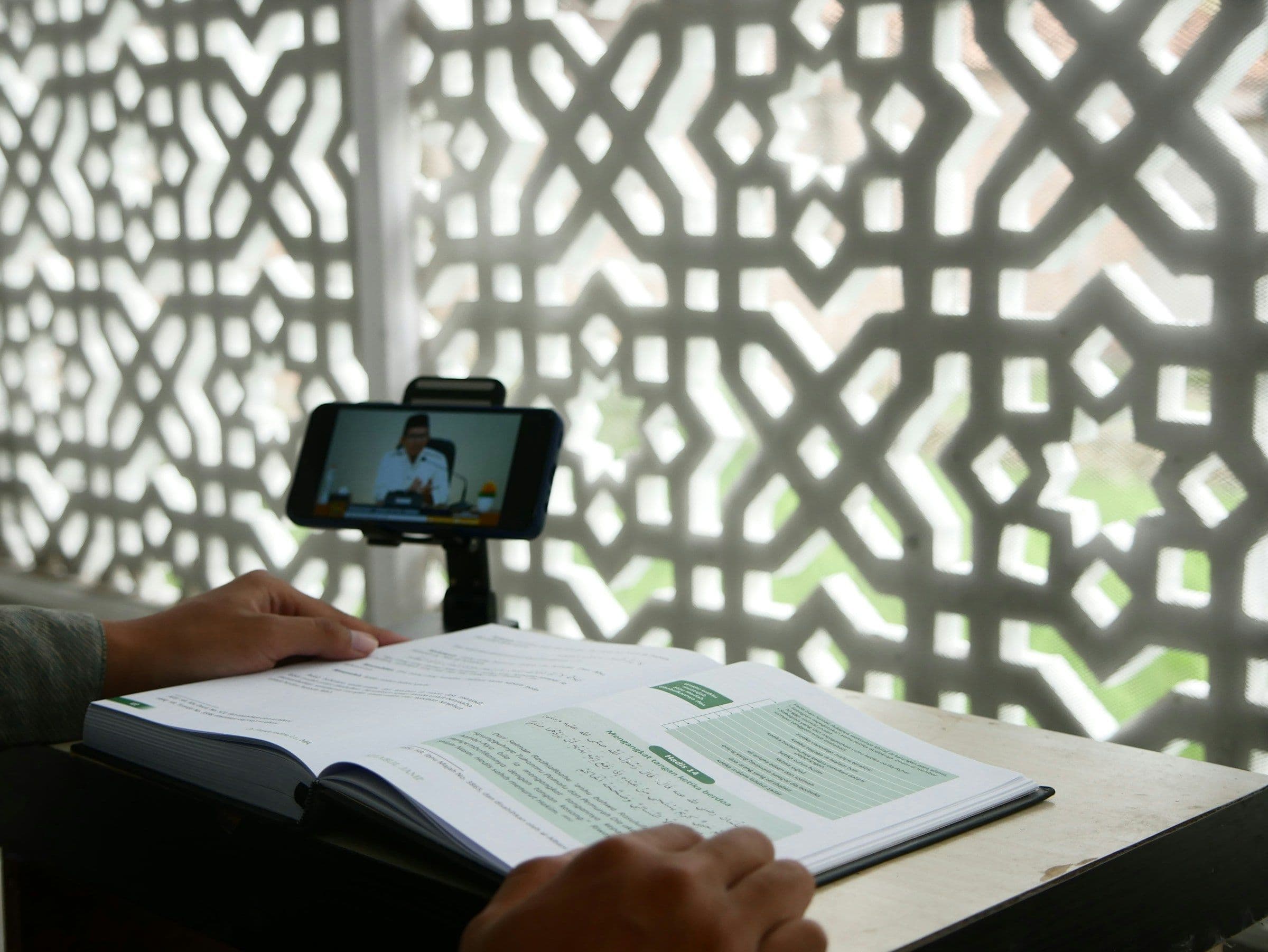 man making notes - How to Study for a Test by Yourself