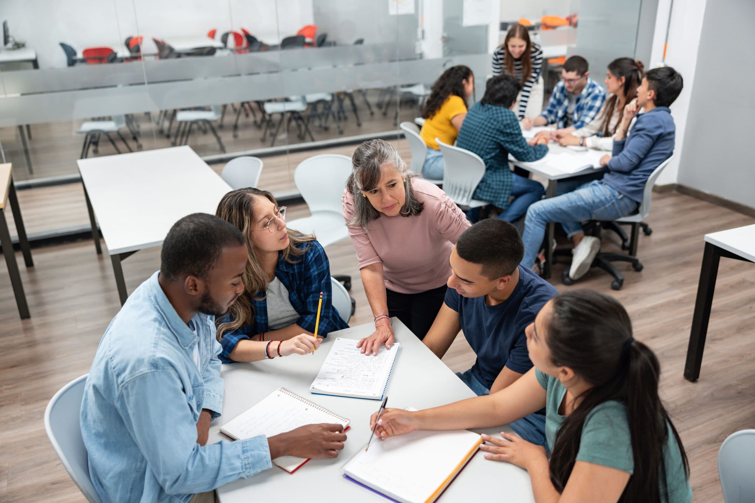 a small class - How To Get Better At Chemistry